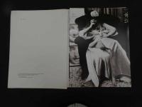 ６ 5　LILIACES LANGOUREUSES AUX PARFUM D‘ARABIE 「アラビアの香りの漂う物憂げなユリの花」イリナ・イオスネコ写真 序文アンドレピエール