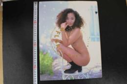 4　5　大西結花写真集　FLORE　撮影／渡辺達生