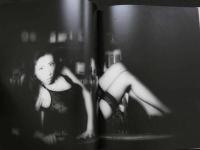 ８　5　石田悠里写真集　Body　伊波正文撮影