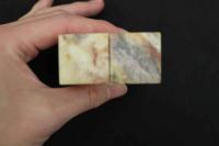 5　5　②石印材　獅子　25×25×80㎜　2個