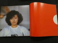 ８　5　②百恵　篠山紀信　山口百恵