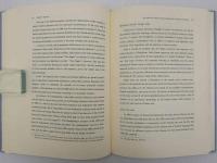 西田龍雄還暦記念論文集　Languages and History in East Asia　一冊