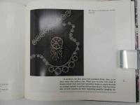 Victorian　Jewelry　UNEXPLORED　TREASURES　YORK　LONDON　PARIS　英文