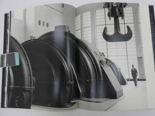 Jakob Tuggener Photographs ヤコブ・トゥゲナー 写真集 英文 一冊 
