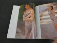 オフ・ホワイト　生稲晃子写真集