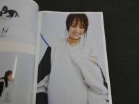 欅坂46ファースト写真集　21人の未完成