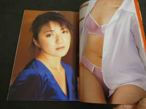 角田華子写真集 華(オアガタケイ/撮影) / あんず古書店 / 古本