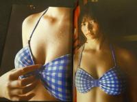 島崎遥香ファースト写真集　ぱるる、困る。　撮影：中山雅文　ポスター付