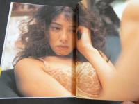 芳本美代子写真集　「檸檬」　木村晴/撮影