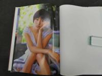 ８　本上まなみ写真集　その時、少女の瞳は濡れていた。　次世代美少女のファースト写真集　Smoochy　奥舜/撮影　英知出版　1999年　第10刷