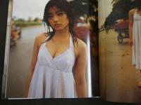 ８　石原さとみ写真集　たゆたい　撮影／熊谷貫　小学館　2005年