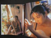 ９　辺見えみり写真集
