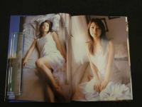 ８　６　柳沼淳子写真集　Lumiere 撮影/毛利充裕 ワニブックス