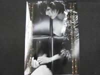 ８　６　井川遥写真集　PREMIUM　2001年　撮影/中村昇　集英社