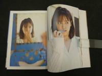 1 ４　舞BEST　小関舞ファーストビジュアルフォトブック　宮坂浩見／撮影　オデッセー出版