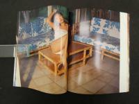 2  ６　庄司京子写真集　FUZZY
