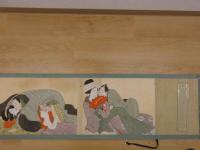 ８　４　春画　明治大正期写　絹本彩色　約25×415cm　１巻　枕絵　古文書