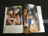 1 9 三宮位知子写真集　ICHIKO SAN'NOMIYA　撮影：橋本雅史　　