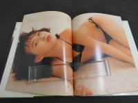 1 ６　渡辺美奈代写真集　Look at！　山内順二撮影　　