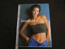 ９　5　はつみちかこ写真集　emanate.　撮影：井ノ元浩二