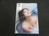5　5　辰巳奈都子写真集　メモリー　撮影：中山雅文　2010年初版