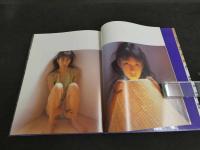 7　5　菊池万里江　写真集　undine　撮影/上野いさむ