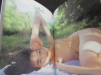 ８　岩間さおり写真集　天使に熱い口づけを・・・