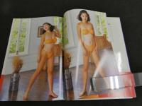 ２　5　山崎真由美写真集　～もっと大胆に！もっとSEXYに！～　斉木弘吉／撮影