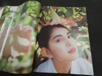 ４　5　鷲尾いさ子写真集　CIAO！　撮影／篠山紀信