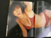 2  5　仲根かすみ写真集　A LA MER ~海へ~