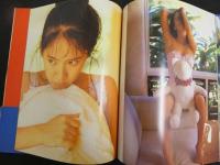 2  ４　坂木優子写真集　CUTE