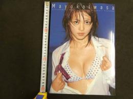 ２　5　岩佐真悠子写真集　Sixteen Blue　塚田和徳／撮影　２００４年　４版