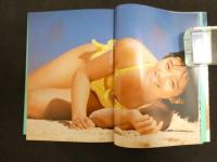 5　5　ORE PHOTO SERIES 1　浅香唯　やさしく見つめて…　撮影/鯨井康雄　