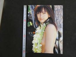 2  ２　江川有未・写真集　yumi
