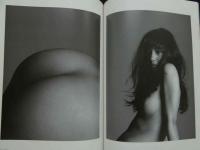 ８　HUgE〔ヒュージ〕　No.59　2009年8月号　特集ヌード