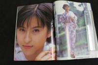 ６　5　②仲根かすみファースト写真集　17/あの夏。　坂田智昭撮影　2000年重版