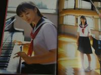 ４　5　岡本奈月写真集　乙女ゴコロ　撮影／河野英喜