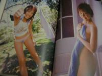 ４　5　坂木舞子写真集　Attention please　撮影／木村晴