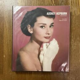 Audrey Hepburn   A Life in Pictures