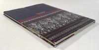 【洋書】Tenun ikat dari Timur: keindahan anggun warisan leluhur = Ikat in eastern archipelago: an esoteric beauty of ancestral entity（東インドネシアのイカット：祖先の霊性を宿す優雅な美）