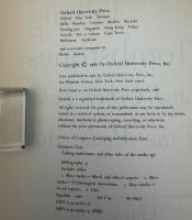 【英語洋書】『Talking Tombstones & Other Tales of the Media Age』『しゃべる墓石―メディア時代の奇妙な物語』