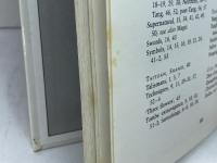 Chinese Tomb Figurines 中国の明器　Images of Asia)Oxford Univ Pr 　AnnPaludanアン・パルーダン