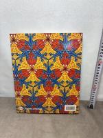 M. C. Escher: Visions of Symmetry Thames & Hudson Ltd Schattschneider, Doris