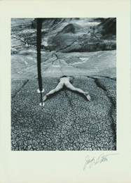 【21世紀版画付録　オリジナル・マルティプル・フォト】「レリーズを持つセルフ・ポートレイト」