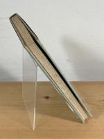 烈しく攻むる者はこれを奪う