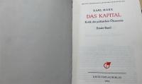 Das Kapital: Kritik der politischen Okonomie.  3 Bde. 資本論　全3巻揃