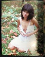 『バンビ』吉川とも子　激写文庫8
