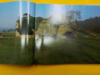 英文　　The Treasure  Housees  England ～　A　View of  Eight  Great  Country  Estates