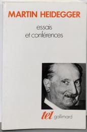 Essais et conferences