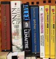 洋書関係 まとめて30冊以上 New Zealand THE THRONE OF FIRE A PEANUTS BOOK 他